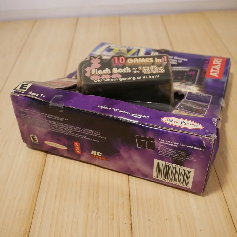 Atari‎ 10-in-1 Plug & Play TV Games (Jakks Pacific TV game systems, 2002) - 05
